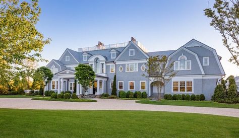 Hampton Mansion, Hamptons Mansion, Hamptons Houses, Hamptons Homes, Hamptons Cottage, Mansion Exterior, Southampton New York, Shingle Style Homes, Mansions For Sale