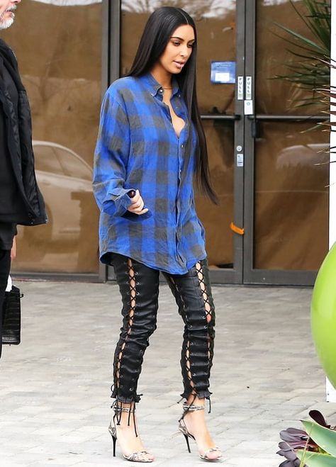 Lace Up Leather Pants, Corset Pants, Estilo Kardashian, Kim Kardashian Outfits, Kardashian Outfit, Instagram Baddie, Kim Kardashian Style, Va Va Voom, Kardashian Style