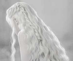 Mirajane Strauss, Dragon Queen, Villain Aesthetic, Long White Hair, Fire And Blood, Aesthetic White, House Targaryen, Arya Stark, Mother Of Dragons