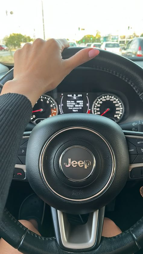 Jeep Compass Aesthetic, Vision Board Driving, Dream Car Jeep, New Car Key, Car Jeep, Prayer Vision Board, Car Aesthetics, Car Dream, Black Jeep