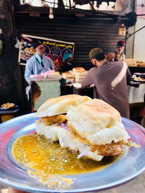 Famous bun kabab stall at Burns road Karachi, Pakistan. 🌍 🍔 . . . . . . . . . #travel #travelphotography #travelgram #traveltheworld #travelblogger #traveling #traveler #travelguide #travelvibes #travelbook #followforfollowback #follow4followback #followtrain #followme #followmefollowyou #like4likes #likeforlikeback #dawndotcom #photography #art #pakistan #dreams Pakistan Street Food, Bun Kabab, Beginner Henna, Pakistan Travel, Beginner Henna Designs, Food Street, Karachi Pakistan, My Art Studio, Food Culture