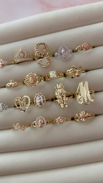 Jewelry To Sell Ideas, Latina Rings Aesthetic, Mexican Jewelry Rings, Gold Rings For Women Mexican, Hispanic Gold Jewelry, Gold Hispanic Jewelry, Mexican Jewelry Gold Rings, Latina Rings, Mexican Rings