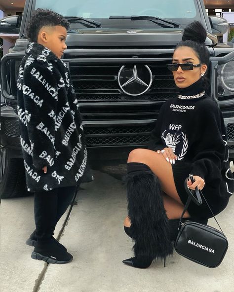 43.4k Likes, 276 Comments - Gabby (@gabalabbb) on Instagram: “Defined by love 🖤 #staysafe #stayhome” Luxury Lifestyle Mom And Son, Mommy And Son Outfits Black, Brands Outfits, Family Status, Motherhood Goals, Mommy Son Outfits, White Recipes, Mother Son Photos, Son Outfits