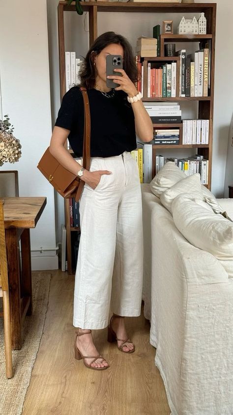 Everyday Work Outfits Casual, Friday Summer Work Outfit, Linen Office Outfit, Dress Up Linen Pants, Classy Coastal Outfit, Effortless Work Outfits, Business Casual Outfits Warm Weather, Beachy Work Outfits, Mom Chic Style