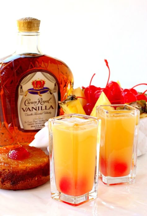 Pineapple Upside Down Shots taste just like the dessert but in drinkable form! Sweet but with a big kick from vanilla whiskey, these go down easy! Pineapple Upside Down Shot, Tasty Shots, Liquor Drinks, Boozy Drinks, Pineapple Upside, Pineapple Upside Down, Shot Recipes, Drinks To Try, Jello Shots