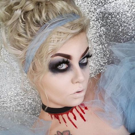 Dead Cinderella 💙🎃👗  .  > > ■ SWIPE ■ > >  .  👑 Dead Disney Collab 💀 with @makeupbysheridan_ ~ Follow her if you guys aren't already, her looks are so bomb! )  .  .  - @benefitcosmetics Brow Zings Tame & Shape Kit  - @starcrushedminerals shadows in Tiffany & Darkest Night  - @kokolashes in Risqué  - @coastalscents shadow in Cloud White (to whiten/highlight areas of the face)  - @mehronmakeup Paradise Makeup AQ Palette (black used for the choker)   * Eyes a... Macabre Makeup, Disney Princess Zombie, Cinderella Makeup, Cinderella Halloween Costume, Halloween Alice In Wonderland, Zombie Princess, Disney Princess Makeup, Monster Makeup, Princess Makeup