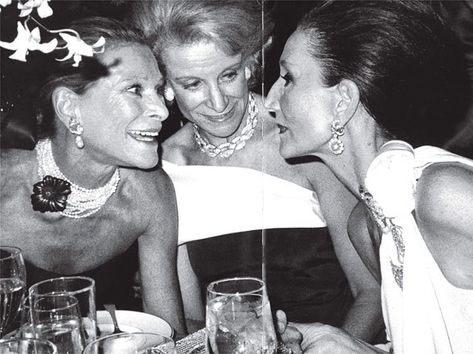 Roxanne Lowit, Nan Kempner, Jacqueline De Ribes, New York Socialites, Anita Ekberg, Marcello Mastroianni, Cafe Society, Ladies Who Lunch, Celebrity Photographers