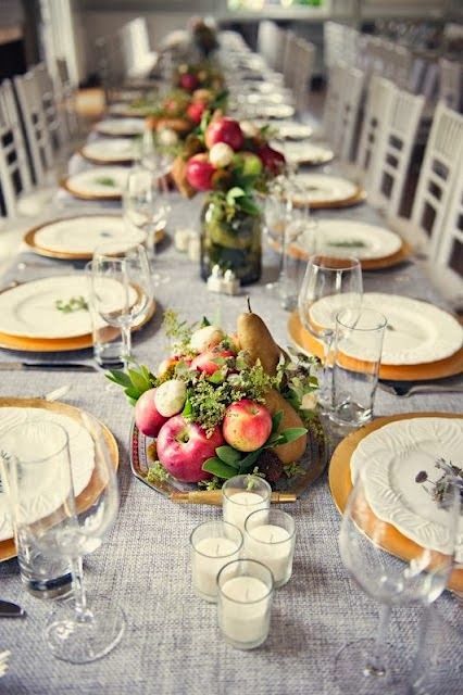 Splendid Sass: HAPPY THANKSGIVING Fruit Centerpieces, Thanksgiving Dinner Party, Tafel Decor, Beautiful Table Settings, בר מצווה, Thanksgiving Tablescapes, Thanksgiving Centerpieces, Pretty Tables, Long Table