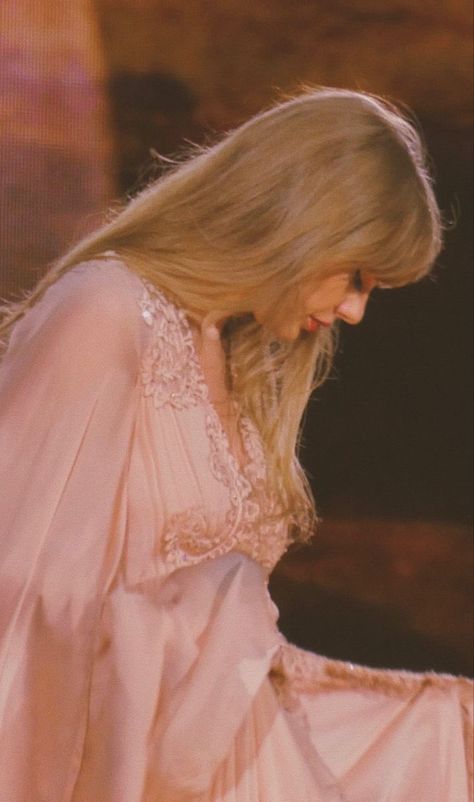 Taylor Swift Fotos, Blonde Cat, Mad Women, Estilo Taylor Swift, Swift Photo, Taylor Swift The Eras Tour, Taylor Swift Wallpaper, Swift 3, Long Live Taylor Swift