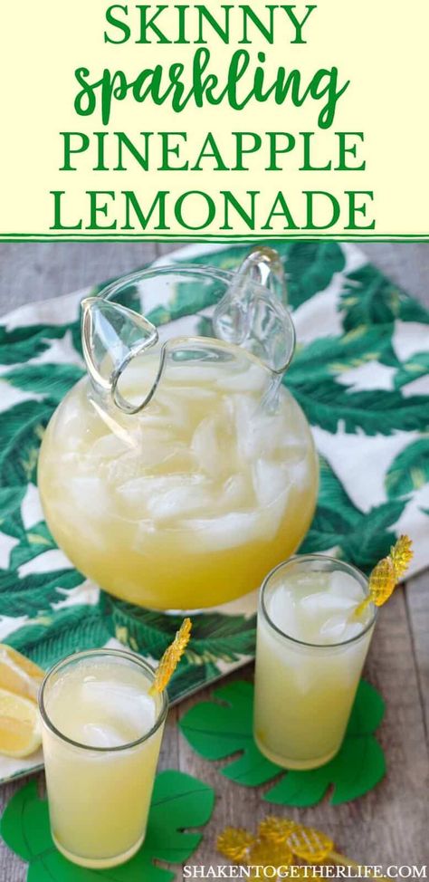 Breakfast Mimosa, Raspberry Lemonade Punch, Strawberry Lemonade Punch, Pineapple Lemonade Punch, Lemonade Punch Recipe, Pineapple Lemonade Recipe, Homemade Drinks Recipes, Lemonade Sangria, Cranberry Lemonade