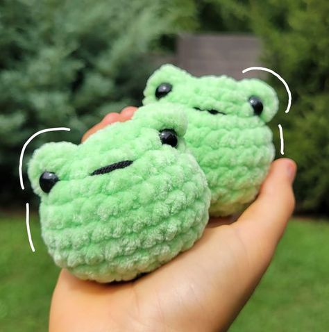 Mini Frog Crochet Plushie Stress Ball | amigurumi plush | froggy | kawaii Crochet toys free patterns easy #crochettoysfreepatternseasy #crochet #crochettoy #crochetpattern #crochetpatterns 4.165 Crochet Green Animal, Mini Frog Crochet, Frog Crochet Pattern Free Amigurumi, Mini Crochet Plushies, Crochet Frog Pattern Free, Frog Amigurumi Free Pattern, Toys Quotes, Frog Crochet Pattern, Xmas Crochet