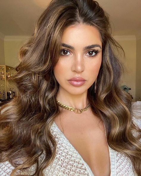 Negin Mirsalehi on Instagram: “My press-day look for the launch of @gisou at @sephoramiddleeast! Pinch me.. 🥺❤️” Overnight Hairstyles, Negin Mirsalehi, Hair Frizz, Pinch Me, Hair Collection, Hair Inspiration Color, Hair Inspo Color, Hair Serum, Brunettes