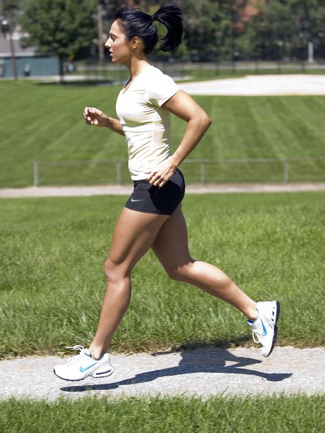 Una buena dieta se debe de combinar con el ejecicio Runners Legs, Vaseline Beauty Tips, Running Inspiration, Female Fitness, Leg Muscles, Body Motivation, Body Inspiration, Dream Body, Fitness Goals