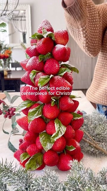 Sweet Baby Shower Ideas, Edible Centerpieces, Strawberry Tree, Types Of Christmas Trees, Fruit Creations, Fall And Thanksgiving, Strawberry Baby, Strawberry Party, Christmas Fruit