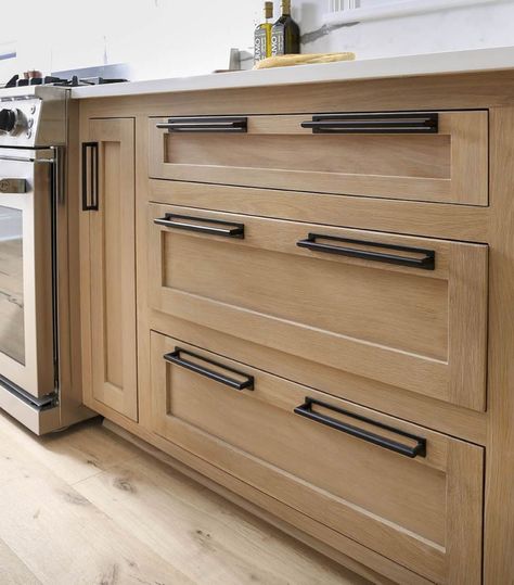 Black Cabinet Pulls On Oak Cabinets, Duvall Kitchen, White Oak Kitchen Cabinets, White Oak Cabinets, Kitchen Cabinets And Backsplash, Black Pulls, Stained Kitchen Cabinets, Update Kitchen Cabinets, Interior Themes