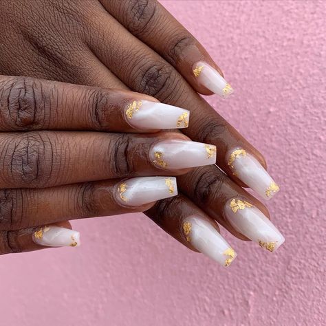 Nails With Gold Leaf, Marble Nails With Gold, Gold Leaf Nails, White Marble Nails, White Nails With Gold, Basic Nail, Kylie Nails, Bday Nails, Nails With Gold