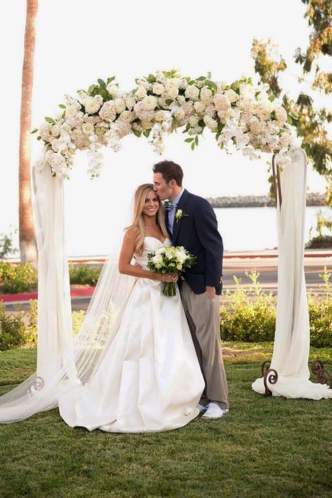 21 Floral Ceremony Arch Decoration Ideas ❤ See more: http://www.weddingforward.com/wedding-arch-decoration-ideas/ #weddings Wedding Arch Tulle, Wedding Arbors, Wedding Ceremony Arch, Arch Decoration, Wedding Arbour, Wedding Altars, Arch Flowers, Arch Decoration Wedding, Ceremony Arch