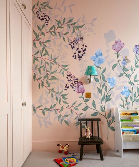 Whimsical Kids Wallpaper, Whimsical Mural, Neutral Nursery Design, Amazing Murals, Nursery Design Ideas, Neutral Nursery Ideas, Vintage Circus Theme, Nursery Design Neutral, Cosy Reading Corner