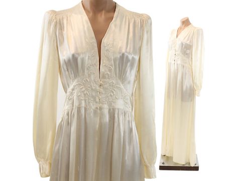 Eccentric Fashion, Satin Dressing Gown, Gown Floral, Satin Nightie, A Streetcar Named Desire, Sleep Gown, Silk Dressing Gown, Deco Fashion, Dressing Gowns