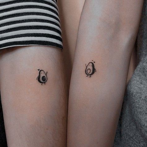 Cute Sister Tattoos, Partner Tattoos, Minimal Tattoo Designs, Minimal Tattoo Ideas, Maching Tattoos, Sister Tattoo Designs, Twin Tattoos, Tattoo Design For Hand, Cute Matching Tattoos