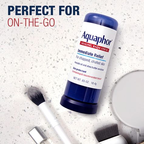 ONE ESSENTIAL SOLUTION: Aquaphor Healing Balm Stick is a multi-purpose skin care product for anyone seeking relief from dry, cracked skin on-the-go; as a lip moisturizer, facial moisturizer, hydrating mask, minor wound care and much more Chafed Skin, Severe Dry Skin, Dry Skin Body, Healing Balm, Buy Skincare, Healing Ointment, Skin Care Product, Cracked Heels, Hydrating Mask