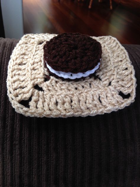 Oreo Crochet Pattern, Space Granny Square Crochet, Food Granny Square, Oreo Crochet, Crochet Oreo, Candy Granny Square, Oreo Cookie Crochet Blanket, Crochet Oreo Cookie Free Pattern, Crochet Cookie Pillow