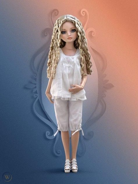 Tonner Doll - Wilde Imagination - Essential Ellowyne, Three | #1819661047 Effanbee Dolls, Tonner Dolls, Ellowyne Wilde, German Dolls, Doll Costume, Doll Repaint, Doll Play, Bjd Doll, Diy Couture