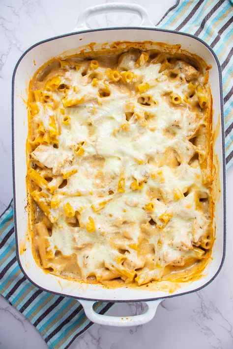 No Boil Alfredo Pasta Bake, Make Ahead Alfredo Pasta Bake, Baked Chicken Alfredo Pasta With Jar Sauce, Pasta Bake No Boil, No Boil Pasta Bake, Baked Alfredo, No Boil Pasta, Chicken Alfredo Pasta Bake, Alfredo Pasta Bake