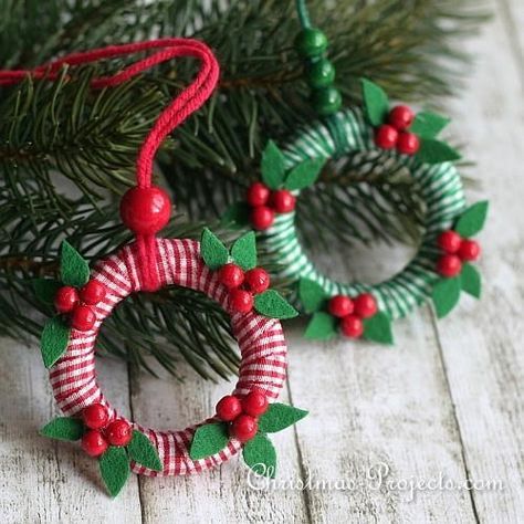 Elegant as can be, these Miniature Christmas Wreath Ornaments will be a rustic addition to your tree this year! This Christmas craft is kid-friendly, too. Mini Wreaths Christmas, Wreath Ornaments, Mini Wreath, For Christmas, Gift Toppers, Handmade Christmas Decorations, Christmas Ornaments Homemade, Miniature Christmas, Christmas Ornament Crafts