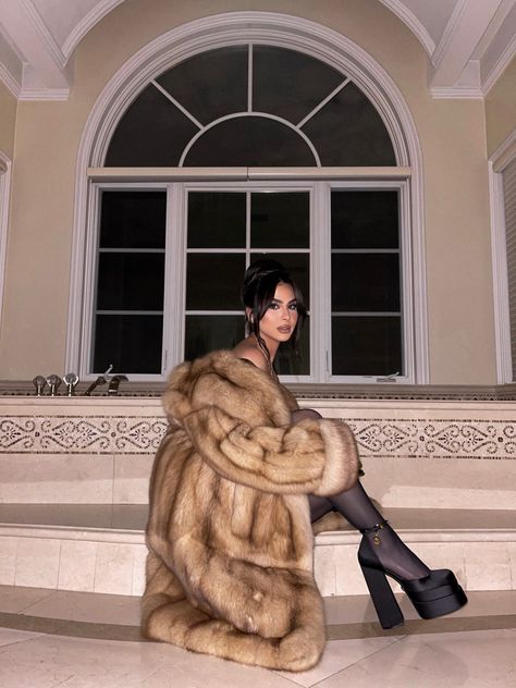 Mink Dress, Fur Outfit, Sable Fur Coat, Boots Luxury, Insta Outfits, Mob Wife, Paris Outfits, Fur Coats Women, Russian Fashion