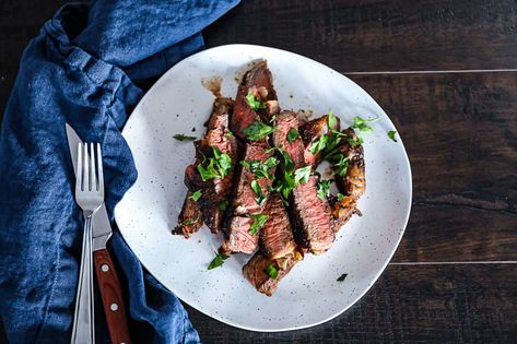 How To Cook T Bone Steak In Oven (Easy Beginner Recipe) - Sip Bite Go T Bone Steak In Oven, T Bone Steak Recipe In Oven, Steak Dinner Ideas Easy, Best T Bone Steak Recipe, Best Steak Dinner, Cooking T Bone Steak, Tbone Steak Recipe, Tbone Steak, Steak Dinner Ideas