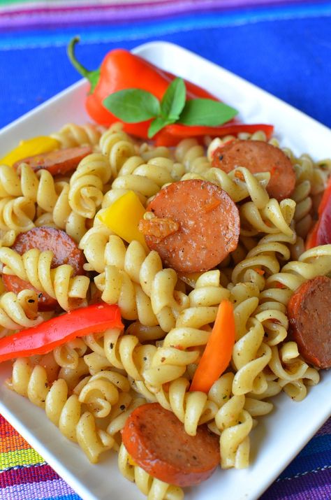 Jamaican Jerk Pasta Salad Jamaican Pasta, Caribbean Pasta, Jerk Pasta, Salads Ideas, Jamaica Food, Resep Salad, Jamaican Jerk, Salad Pasta, Pasta Salad Recipe