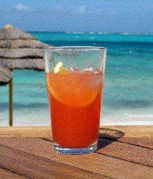 Bajan rum punch Bajan Recipe, Baked Bananas, Slow Cooker Chicken Stew, Barbados Vacation, Rum Punch Recipes, Indian Dinner, Cocktail List, Summertime Drinks, Rum Punch