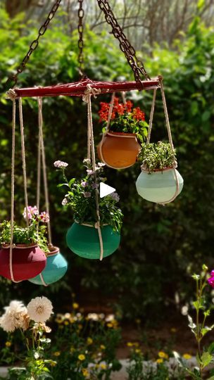 Matki Decoration Ideas, Planter Arrangements, Hanging Plants Diy, Budget Friendly Diy, Diy Hanging Planter, Small Balcony Garden, Hanger Diy, Diy Plant Hanger, Double Knot