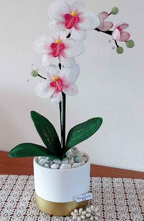 Orchids Crochet, Crochet Orchid Pattern, Crochet Orchids, Orchid Crochet, Crochet Orchid, Crochet 101, Crochet Garden, Crochet Bouquet, Crochet Basket Pattern