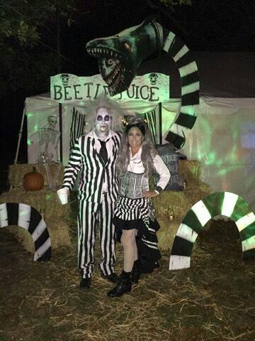 Beetlejuice Trunk Or Treat, Diy Beetlejuice, Beetlejuice House, Beetlejuice Party, Beatle Juice, Halloween Beetlejuice, Halloween Juice, Detoxifying Food, Halloween Costumes 2022