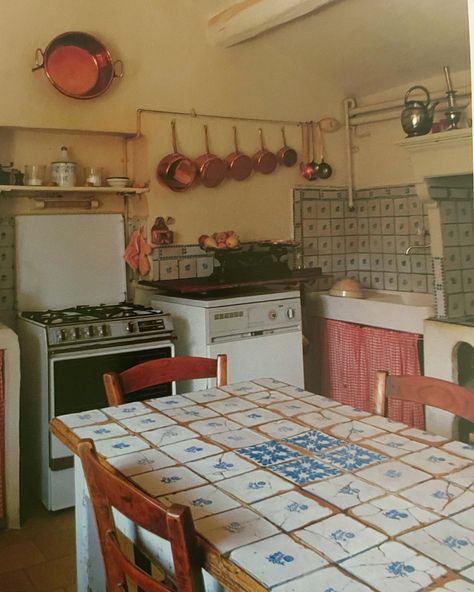 I love this kitchen the delft tiled table is wonderful. | Instagram Tiled Kitchen Table, Tiled Dining Table, Tile Dining Table, 1910 Kitchen, Vintage Kitchen Tile, Cottage Kitchen Tiles, Tiled Table, Vintage Kitchen Table, Tile Countertops Kitchen