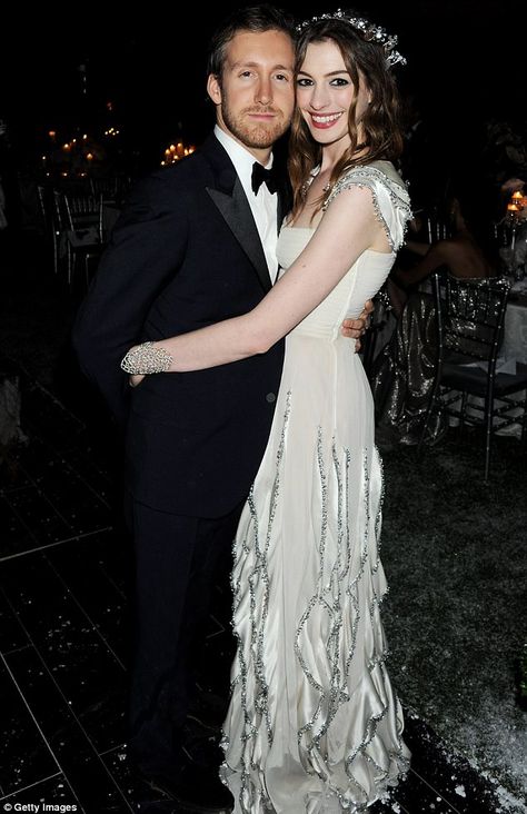 Just married: Anne Hathaway tied the knot with Adam Shulman on Saturday at a ceremony which took place in Big Sur Anne Hathaway Wedding, Adam Shulman, Famous Brides, Celebrity Wedding Photos, Celebrity Brides, Celebrity Bride, Valentino Gowns, Celebrity Wedding Dresses, Wedding Movies