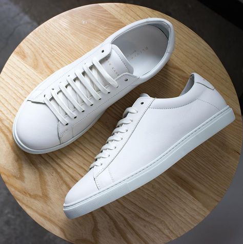 White Leather Sneakers Men, Living In Florida, Shoes Trends, Best Face Masks, Leather Sneakers Men, White Shoes Men, White Sneakers Men, White Casual Shoes, Mens Footwear