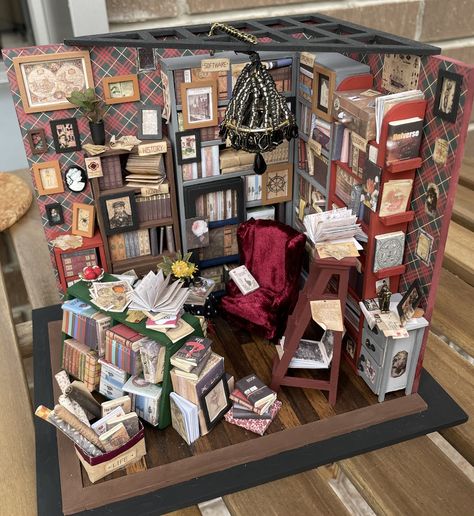 Rolife robotime Sam’s study DIY miniature dollhouse kit Miniature Library Diy, Sams Study, Diy Booknooks, Borrowers House, Booknook Miniature, Dollhouse Library, Mini Books Diy, Mini Bookshelf, Bookshelf Art