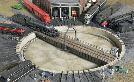 Take a break and peruse one of these wonderful online model train sites. Model Train Table, N Scale Model Trains, Train Kit, Trains For Sale, Ho Model Trains, Model Railway Track Plans, Hobby Trains, Train Miniature, N Gauge