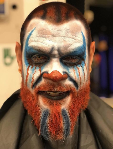 Mens Scary Clown Costume, Mens Clown Makeup With Beard, Mens Scary Clown Makeup, Scary Clown Makeup Ideas Men, Halloween Beard Makeup, Men’s Halloween Makeup With Beard, Scary Costume Ideas For Men, Halloween Makeup With Beard, Last Minute Guy Costumes