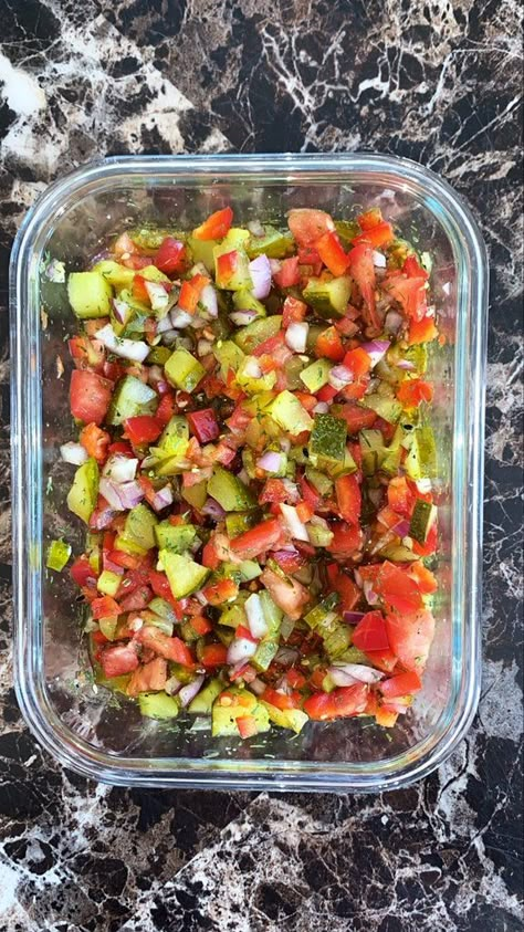 Dill Pickle Dishes, Dill Pickle Salsa Recipe, Pickle Salsa Recipe, Pickle Salsa, Dill Pickle Spears, Pickle Spears, Mexican Salsa Recipes, Dill Pickle Recipe, Everything But The Bagel Seasoning