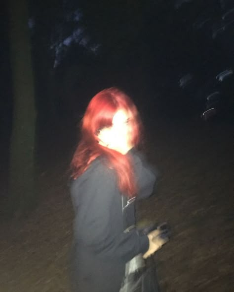 Red Hair Girl, Red Hair Inspo, Hair Girl, Pic Ideas, Blur, My Vibe, In The Dark, My Aesthetic, Red Hair