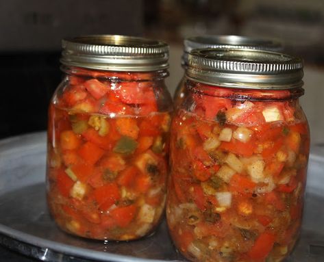 Pico De Gallo Canning Recipe, Canned Pico De Gallo Recipe, Canned Tomato Recipes, Sweet Potatoes And Apples, Canned Veggies, Potatoes And Apples, Canned Salsa Recipes, Salsa Canning Recipes, Produce Farm