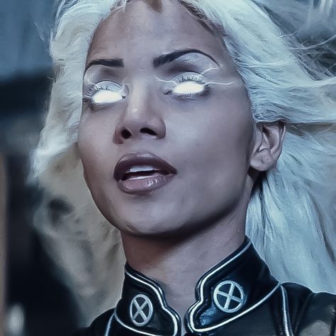 Storm Makeup Xmen, Storm Xmen Comic, Halle Berry Storm, Storm Icon, Wolverine 2009, Storm Cosplay, Deadpool Y Spiderman, Storm Xmen, Xmen Movie