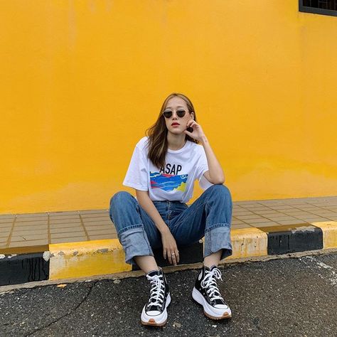 View (@wmssn) • Instagram photos and videos Converse Shoes Outfit Ideas Women, Converse Run Star Hike Outfit Women, Run Star Hike Outfit Women, Converse Run Star Outfit, Converse Run Star Hike Outfit, Chuck Shoes, Converse Chunky, High Top Sneakers Outfit, Outfit Ideas Converse