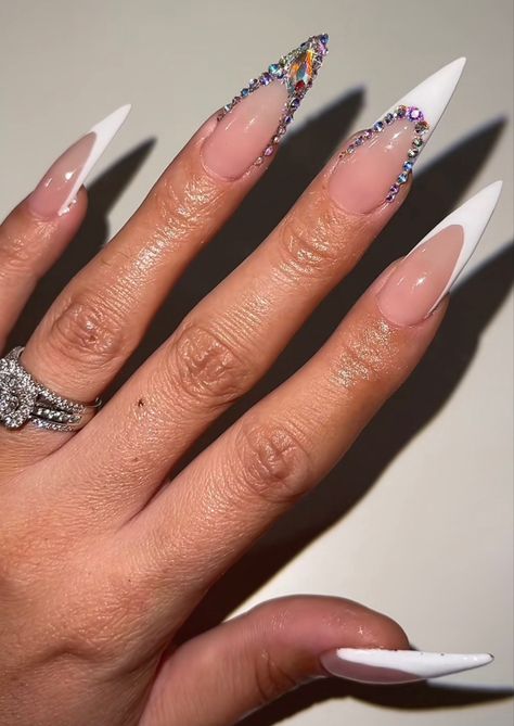 Stiletto French Tip Designs, Gel X Stiletto Nails, French Tip Stiletto Nails Long, French Stiletto Nails Design, Long Almond French Tip Nails, Stiletto French Nails, Stiletto Nails French Tip, Stiletto French Tip Nails, French Nails With Rhinestones