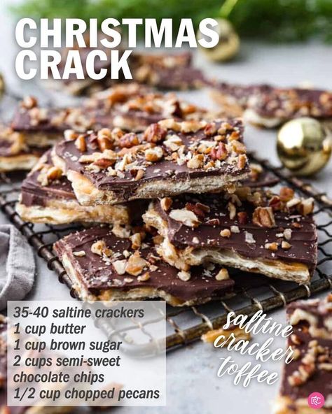 The Recipe Critic Cracker Candy, Toffee Candy, Cracker Toffee, Toffee Recipe, Recipes Snacks, Candy Recipes Homemade, Christmas Candy Recipes, Homemade Candies, Köstliche Desserts