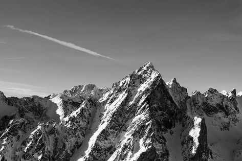 Black And White Landscape Horizontal, Mountain Ipad Wallpaper, Black And White Photography Horizontal, Black And White Wallpaper Horizontal, Black And White Mountain Photography, Mountains Horizontal, Mountain Black And White, Black And White Mountains, Dorm Pictures